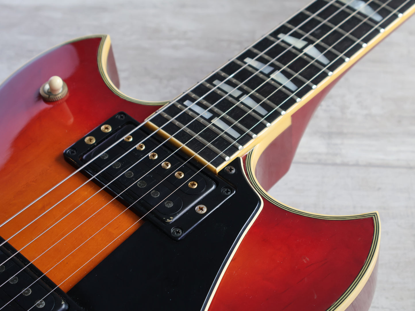 1981 Yamaha Japan SG-1000 Double Cutaway (Cherry Sunburst)