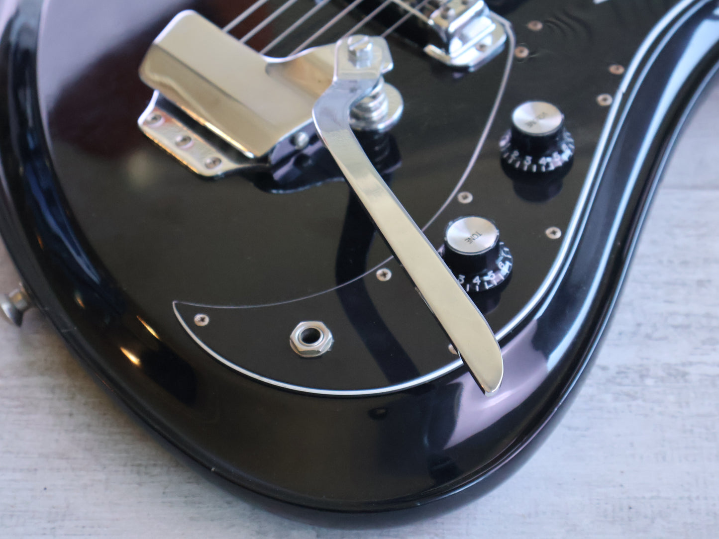 2002 Teisco Japan SP-65 Spectrum Split-Pickup Offset (Black)