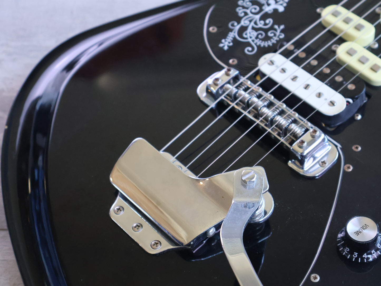 2002 Teisco Japan SP-65 Spectrum Split-Pickup Offset (Black)