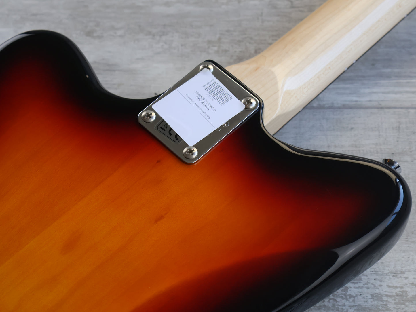 Squier Paranormal Series Toronado Offset (3-Tone Sunburst)