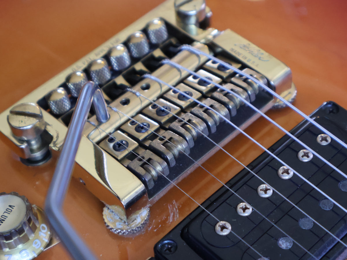 1981 Yamaha Japan SG-1000 Double Cutaway w/Kahler  (Cherry Sunburst)