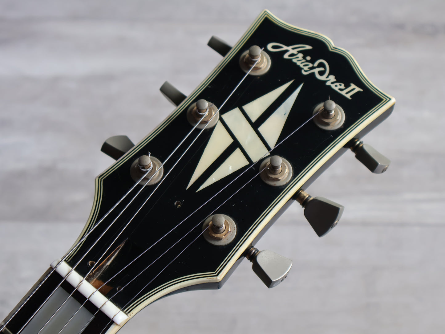1976 Aria Pro II Japan LC-500 Les Paul Custom (Ebony)