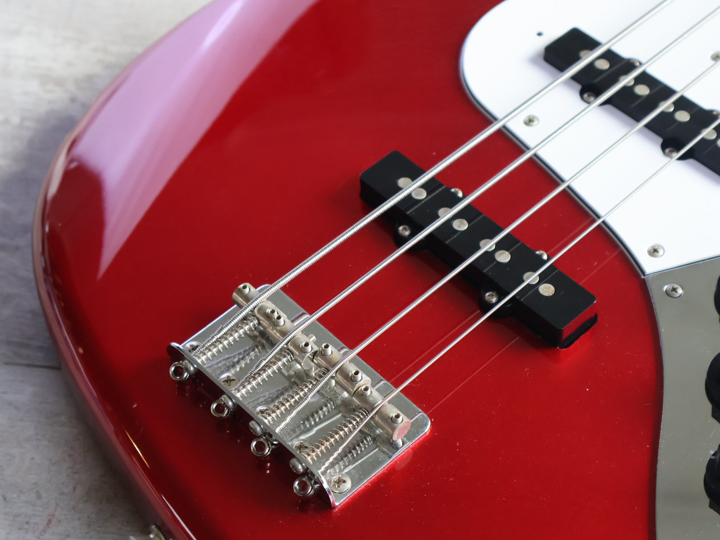 2002 Fender Japan Jazz Bass Standard (Candy Apple Red)