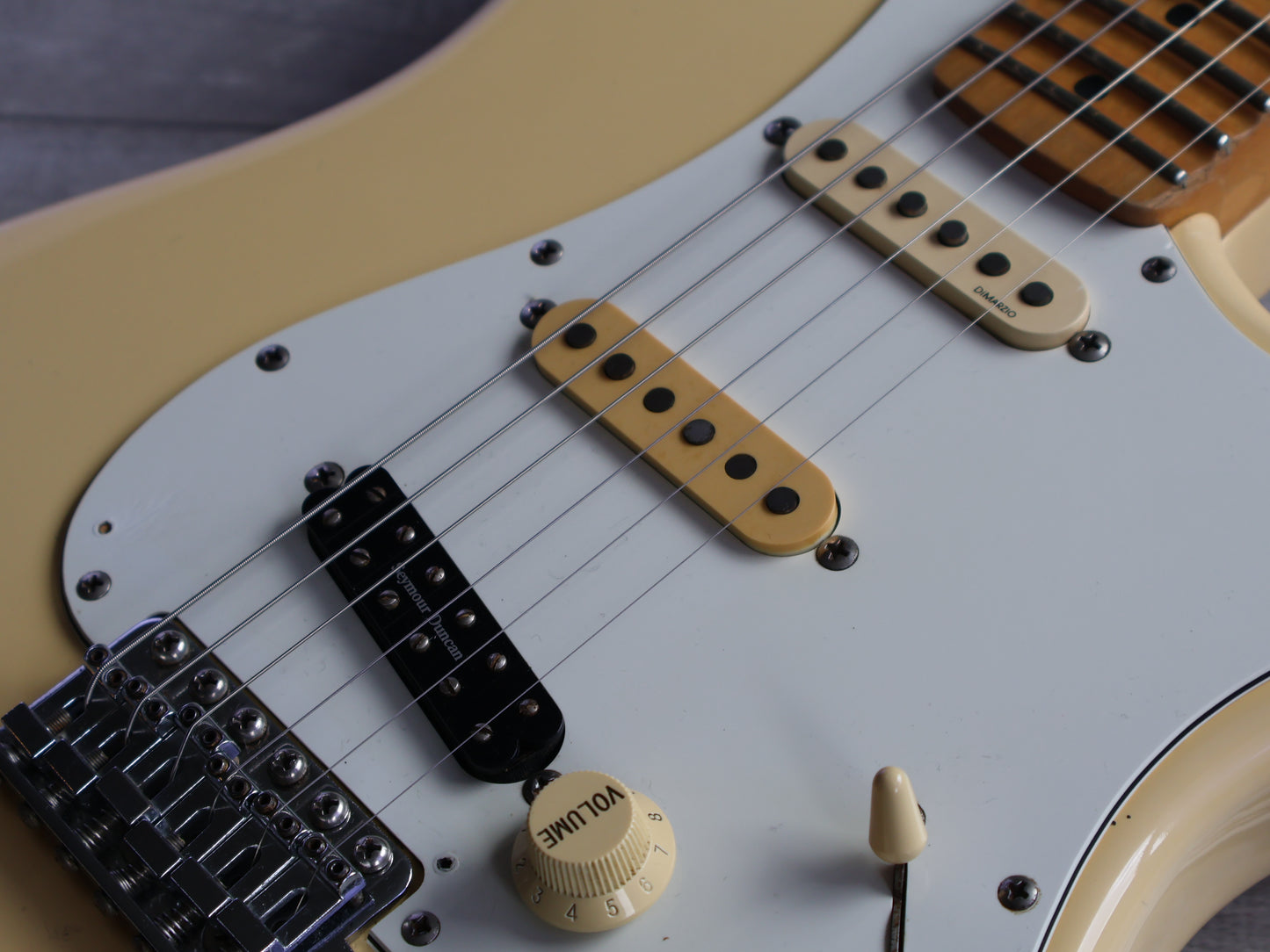1991 Fender Japan ST72-860DSC Scalloped Yngwie Malmsteen Stratocaster (Aged White)