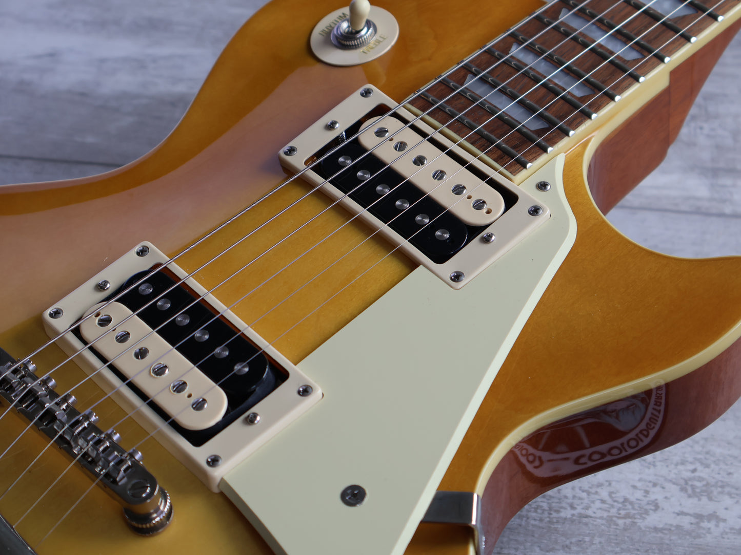 2019 Epiphone Les Paul Classic (Honey Burst)