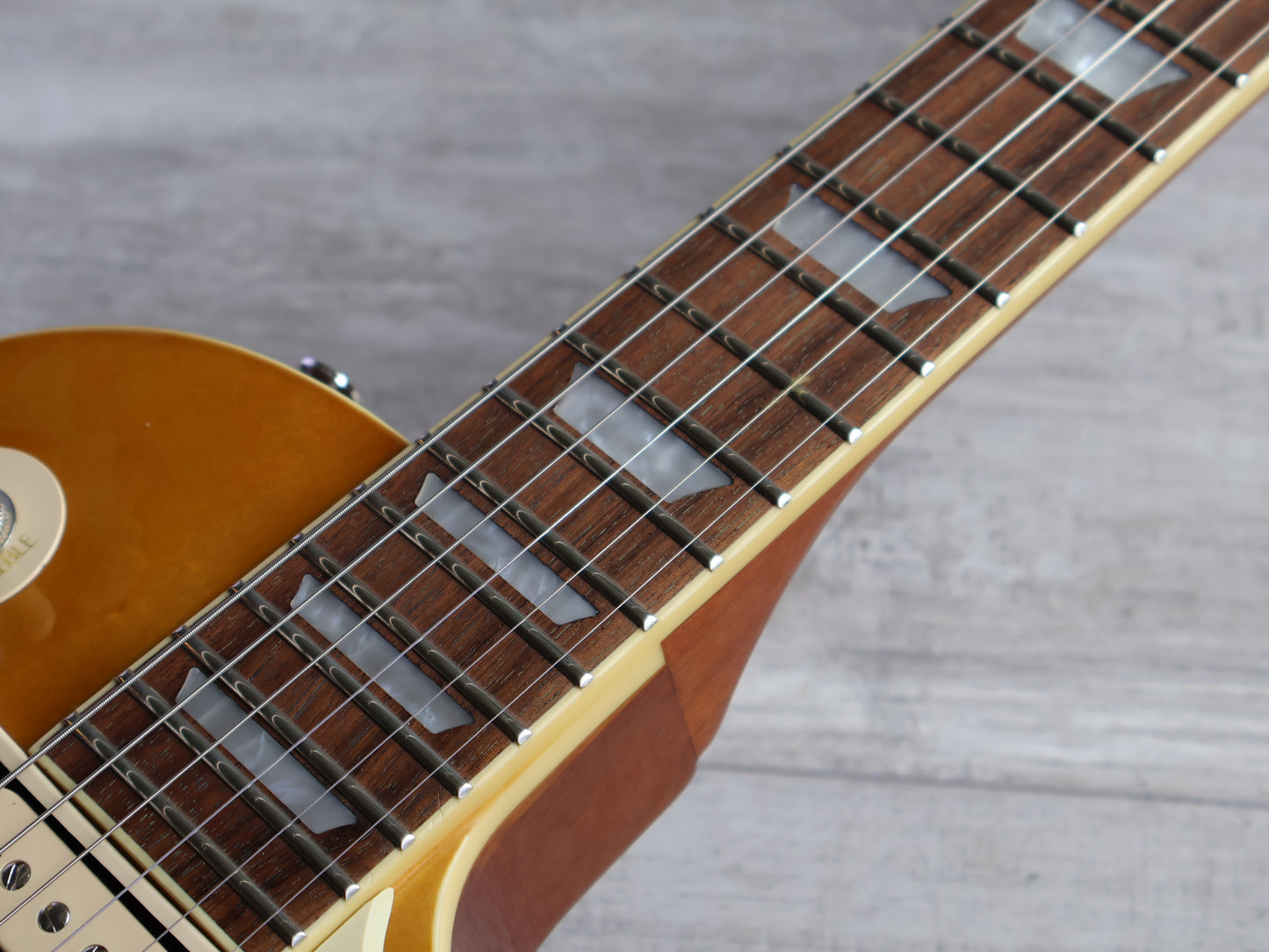 2019 Epiphone Les Paul Classic (Honey Burst)