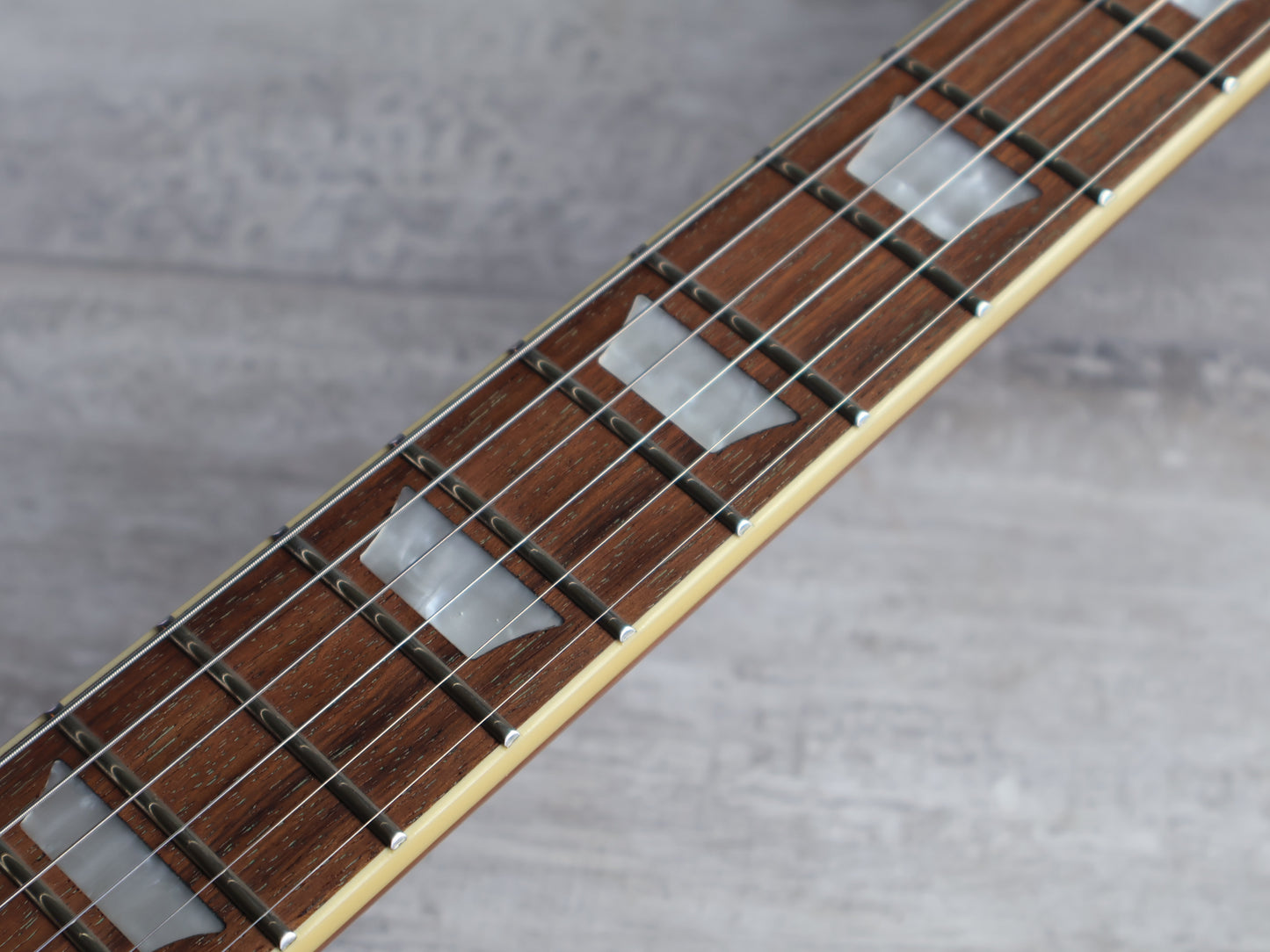 2019 Epiphone Les Paul Classic (Honey Burst)