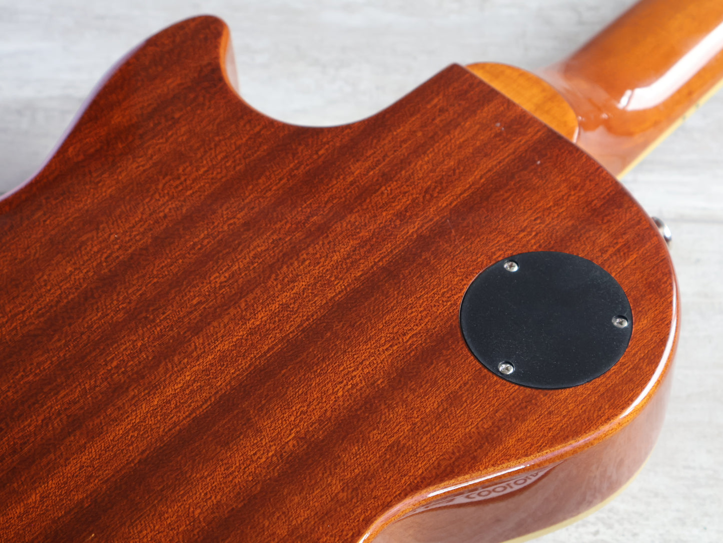 2019 Epiphone Les Paul Classic (Honey Burst)