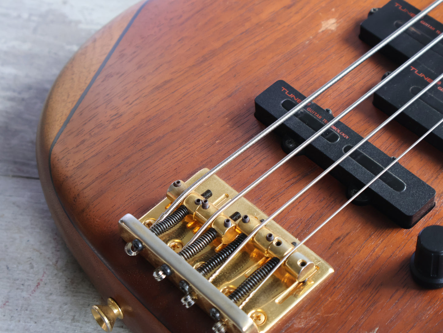 1980's TUNE "Bass Maniac" Japan TBC-4  25-Fret Bass Guitar (Natural Stain)
