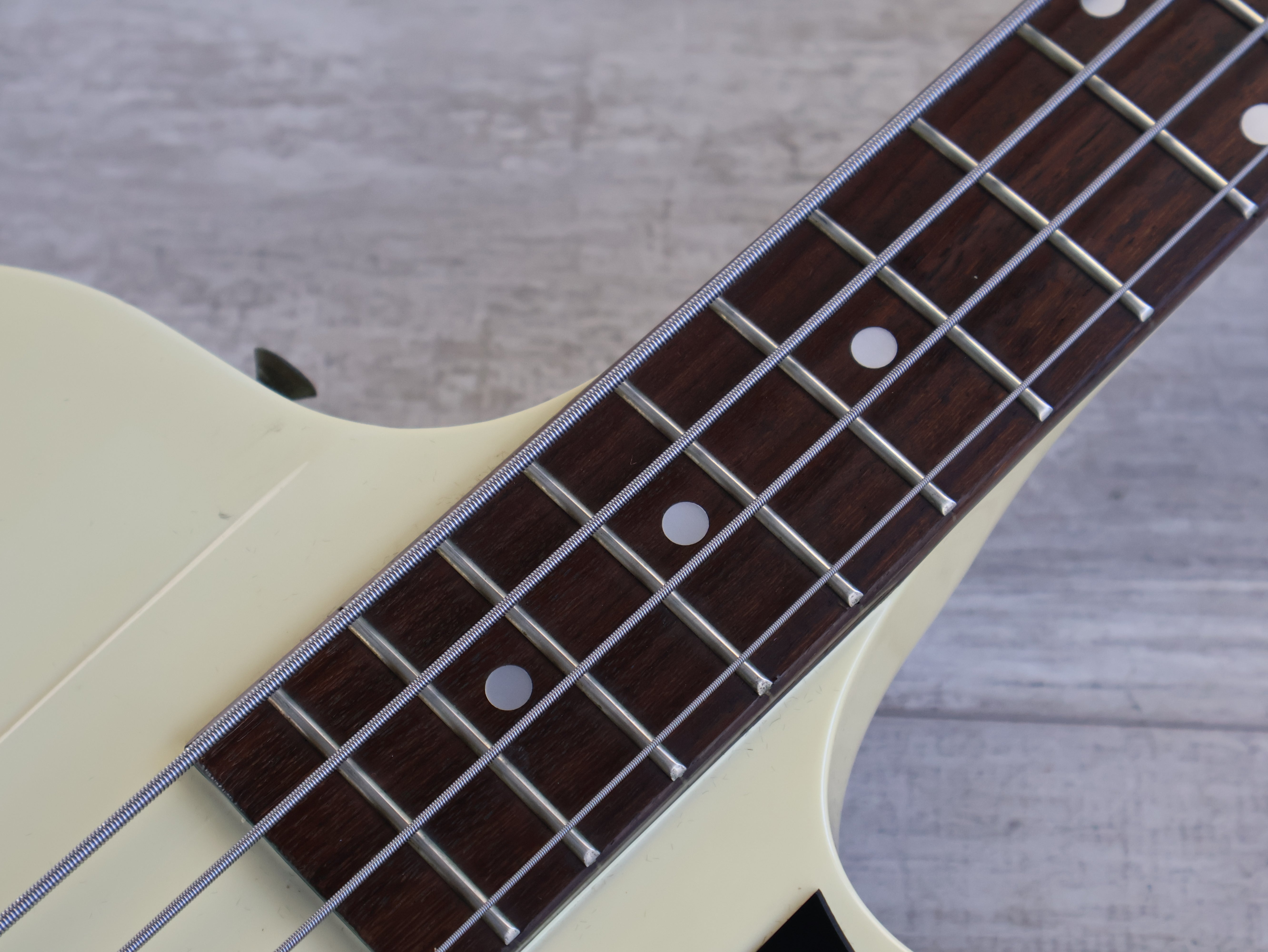 1990 Greco Japan TB-70 Thunderbird Bass (White) – Cool Old Guitars
