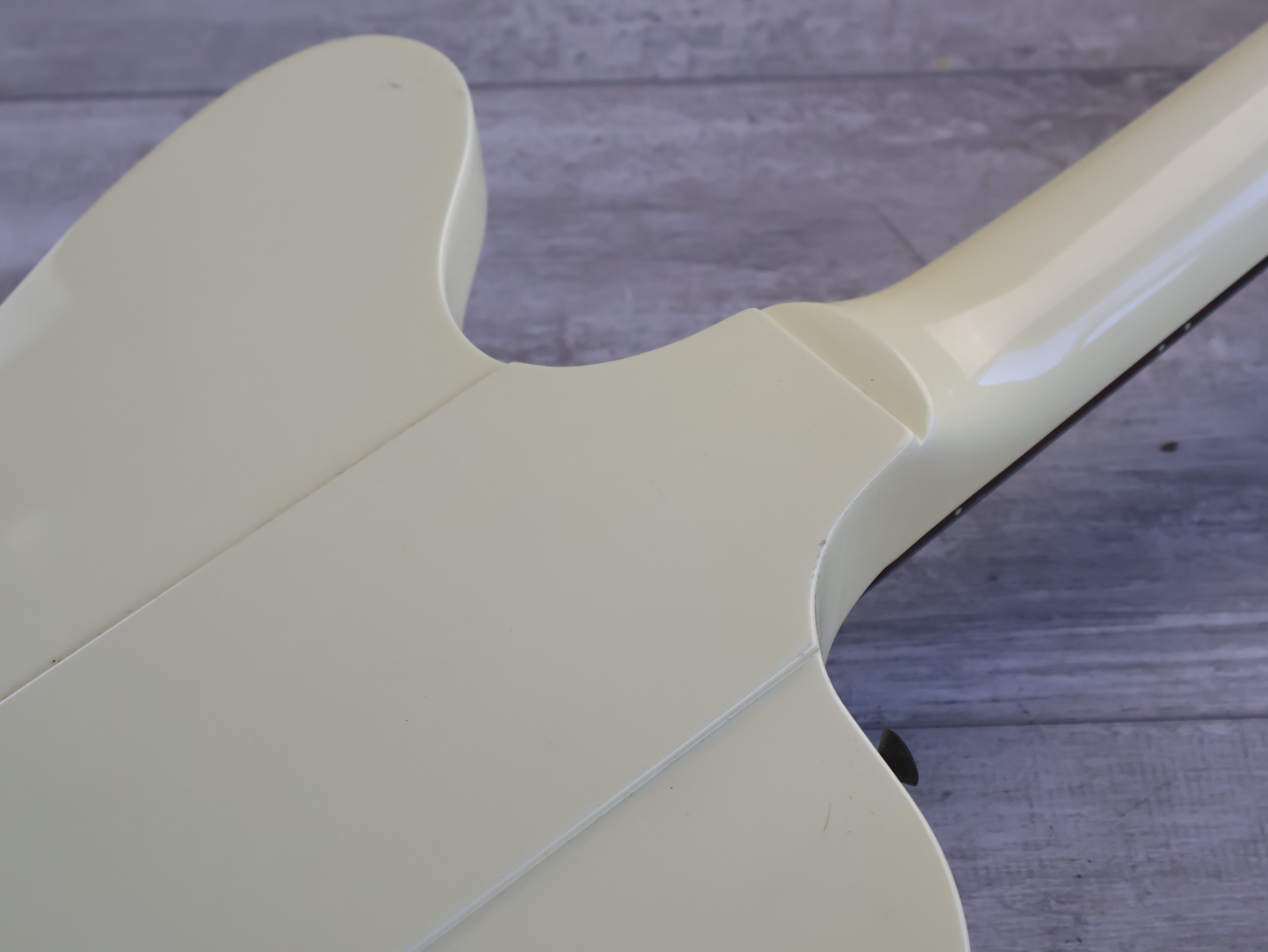 1990 Greco Japan TB-70 Thunderbird Bass (White) – Cool Old Guitars