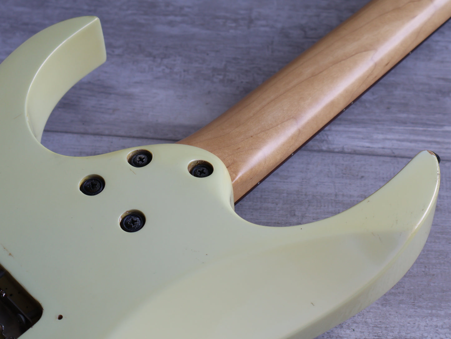 1997 Ibanez Japan RG390DX HSH Superstrat (Pearl White)