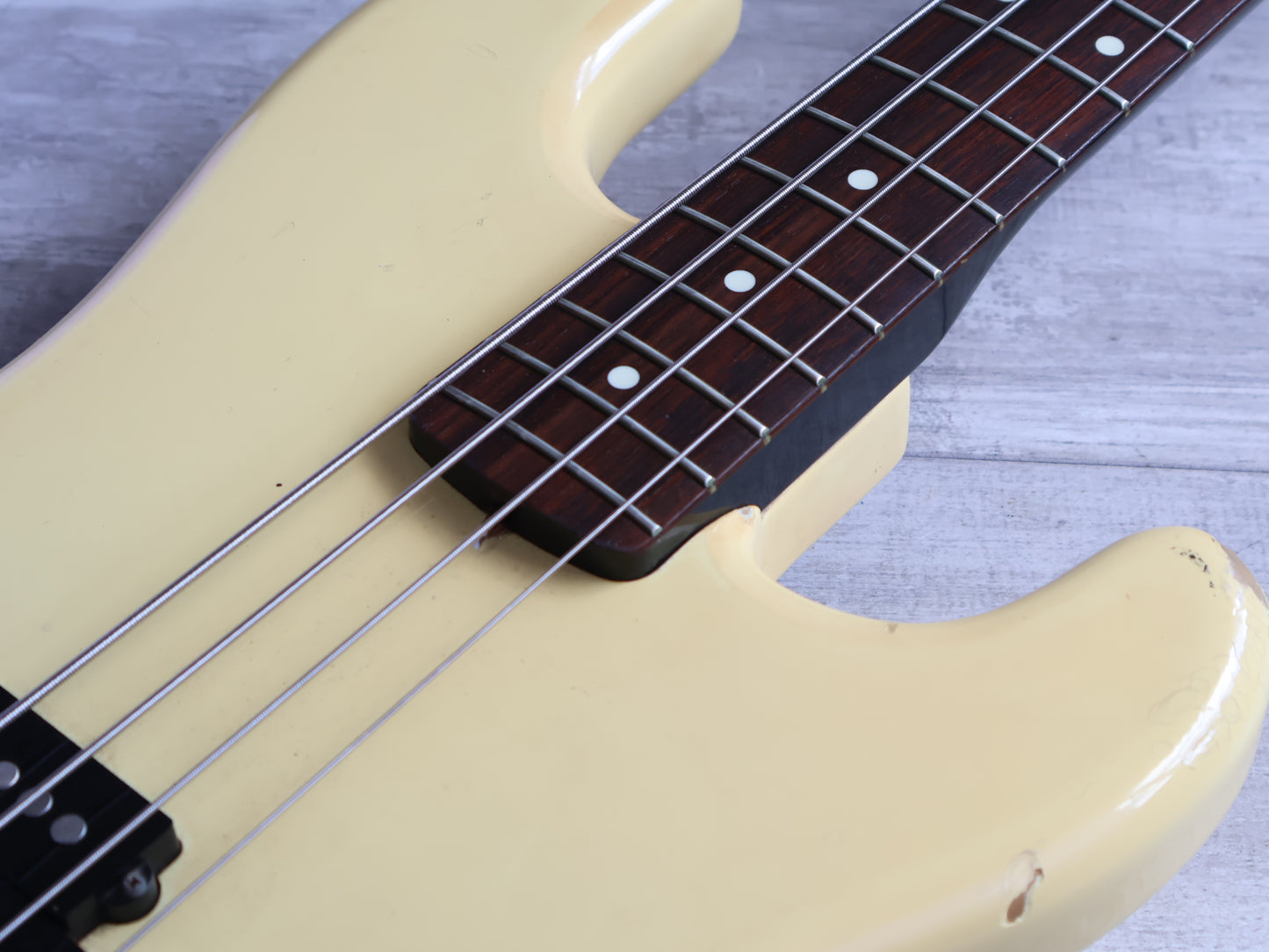 1985 Fender Japan "Jazz Bass Special" Duff McKagen Bass (Aged White)