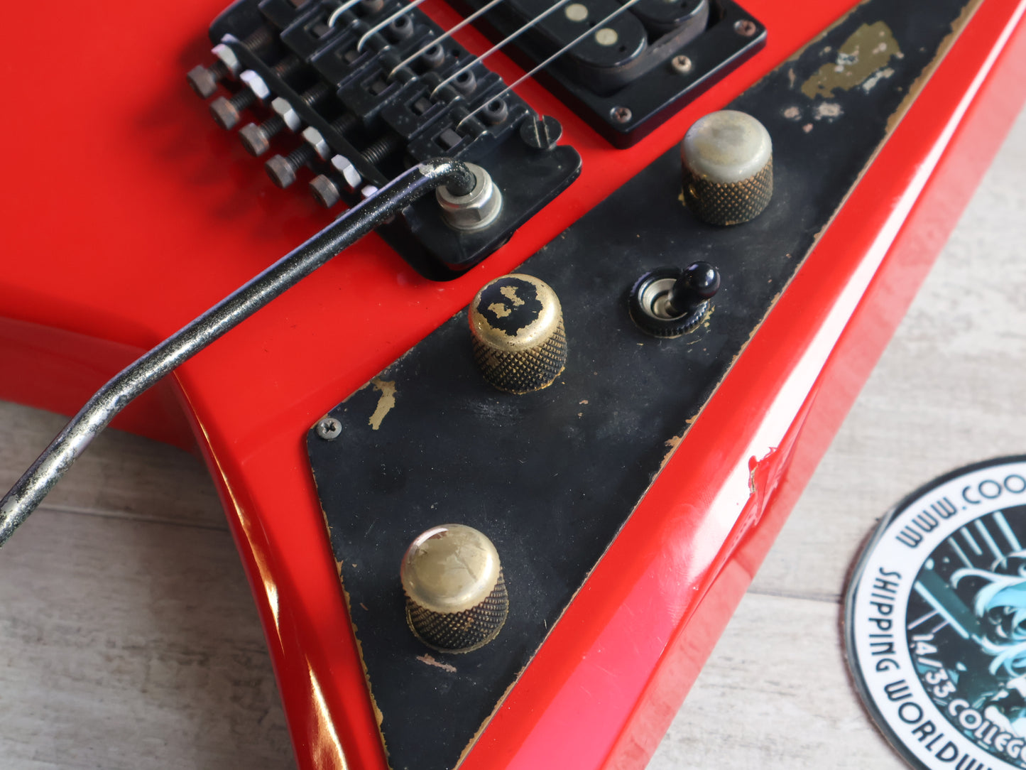 1987 Fernandes Japan JS-100 Rhoads Flying V (Red)