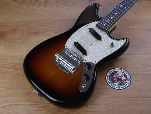2021 Fender American Performer Mustang (3-Tone Sunburst)