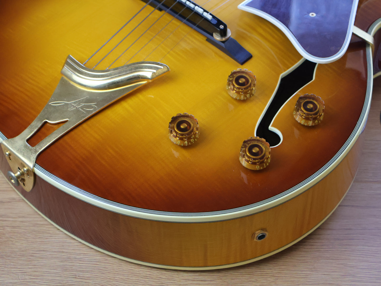 1992 Aria Pro II Custom Shop FA-01S Hollowbody Jazzbox (Heritage Sunburst)