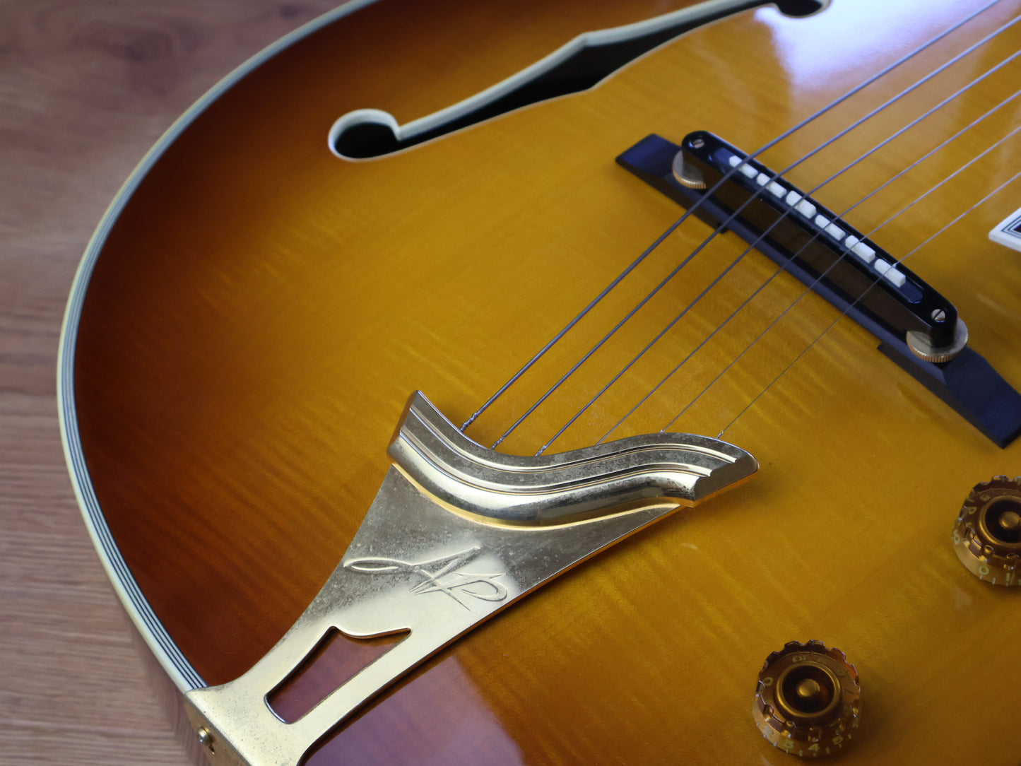 1992 Aria Pro II Custom Shop FA-01S Hollowbody Jazzbox (Heritage Sunburst)