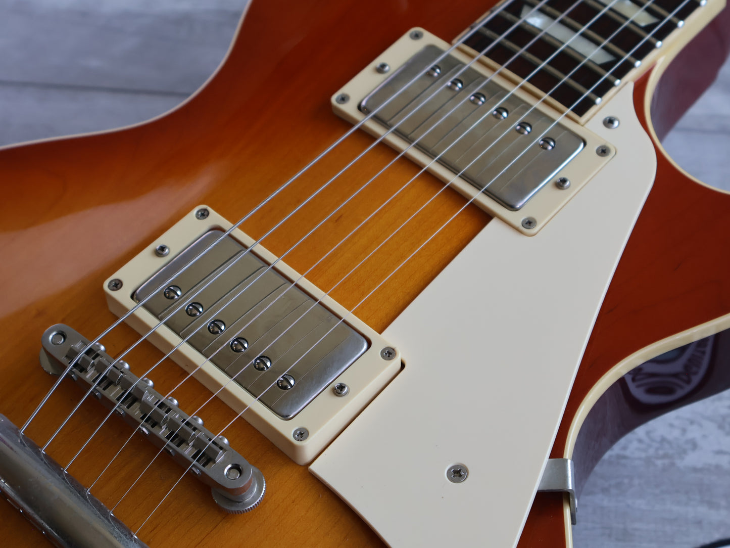 2016 FGN (Fujigen Japan) NLS-100 Neo Classic Les Paul Standard (Faded Cherry)