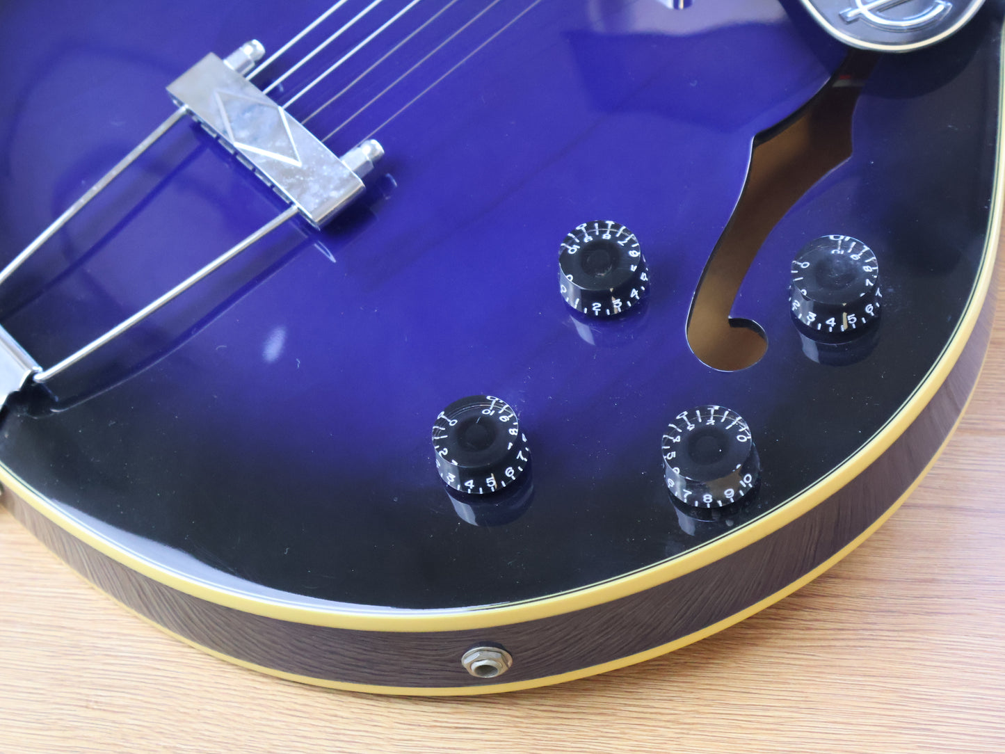 2006 Epiphone Korea ES-135BB Limited Edition Custom Shop Semi Hollowbody (Trans Blueburst)