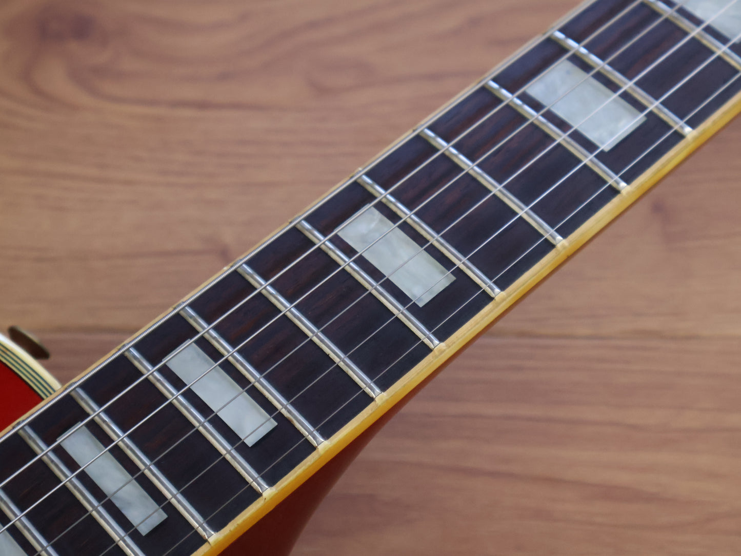 1982 Greco Japan EGC68-50 '68 Reissue Les Paul Custom (Cherry Sunburst)