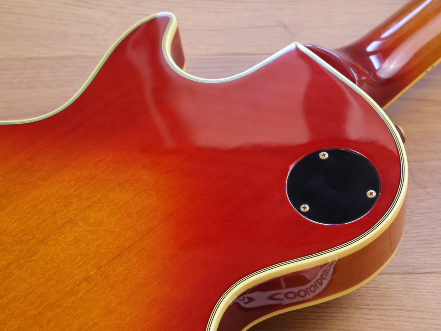 1982 Greco Japan EGC68-50 '68 Reissue Les Paul Custom (Cherry Sunburst)