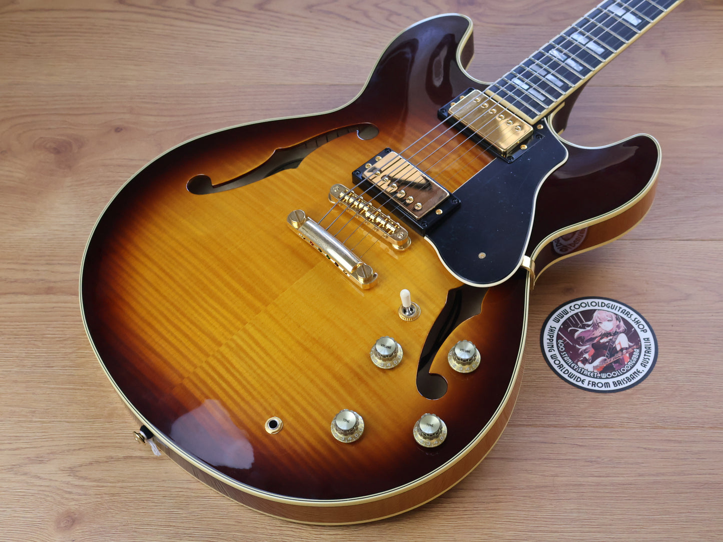 Yamaha Japan SA2200 Semi Hollowbody (Sunburst)