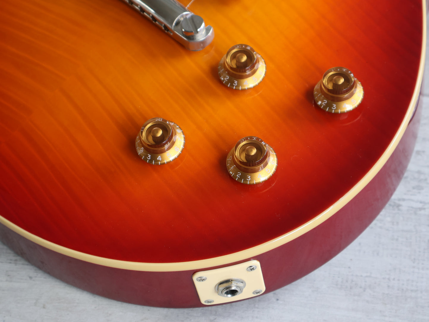 2017 Edwards Japan (by ESP) E-LPS Les Paul Standard (Cherry Sunburst)