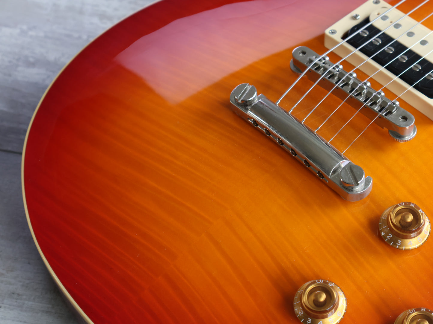 2017 Edwards Japan (by ESP) E-LPS Les Paul Standard (Cherry Sunburst)
