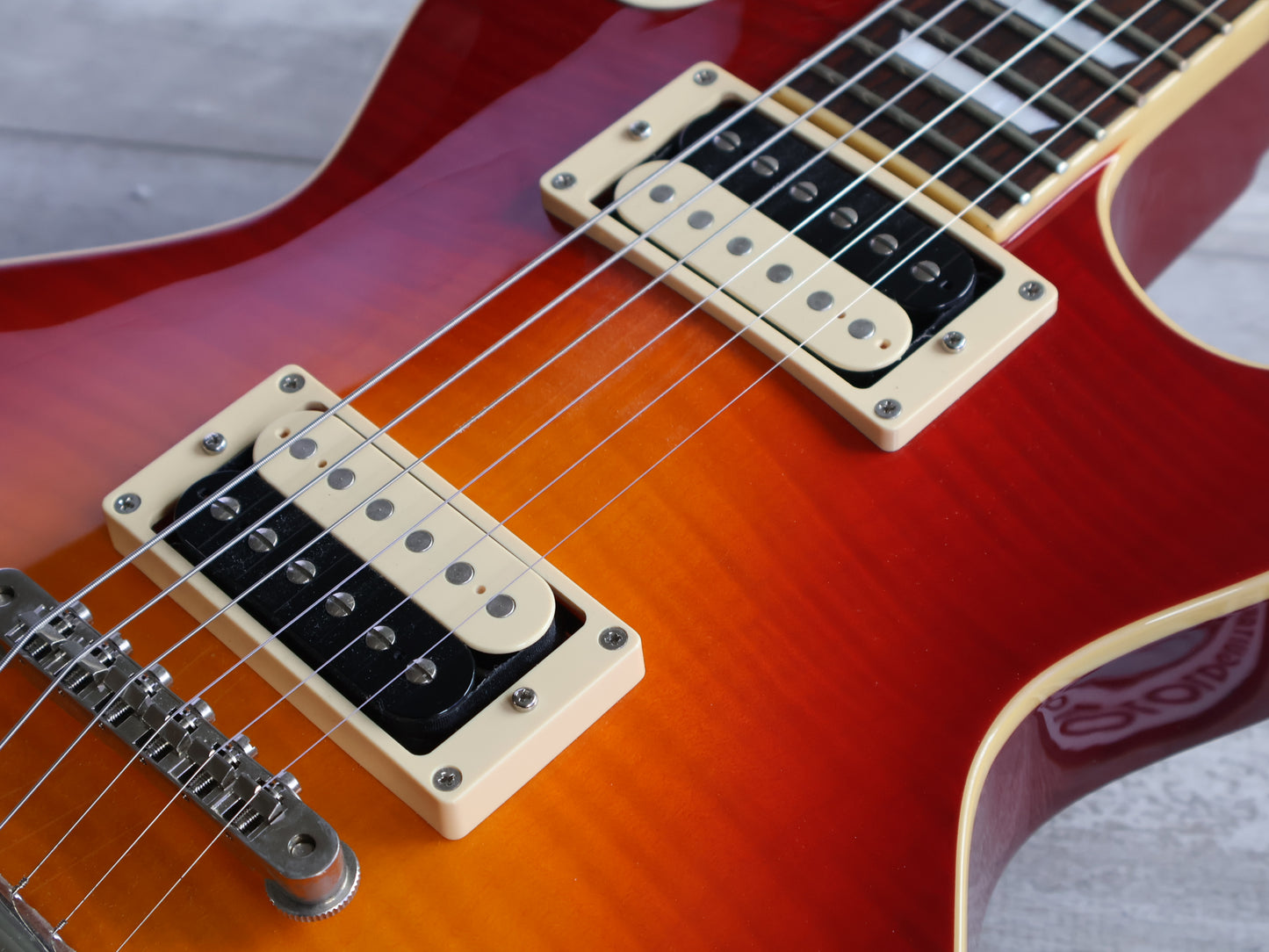 2017 Edwards Japan (by ESP) E-LPS Les Paul Standard (Cherry Sunburst)