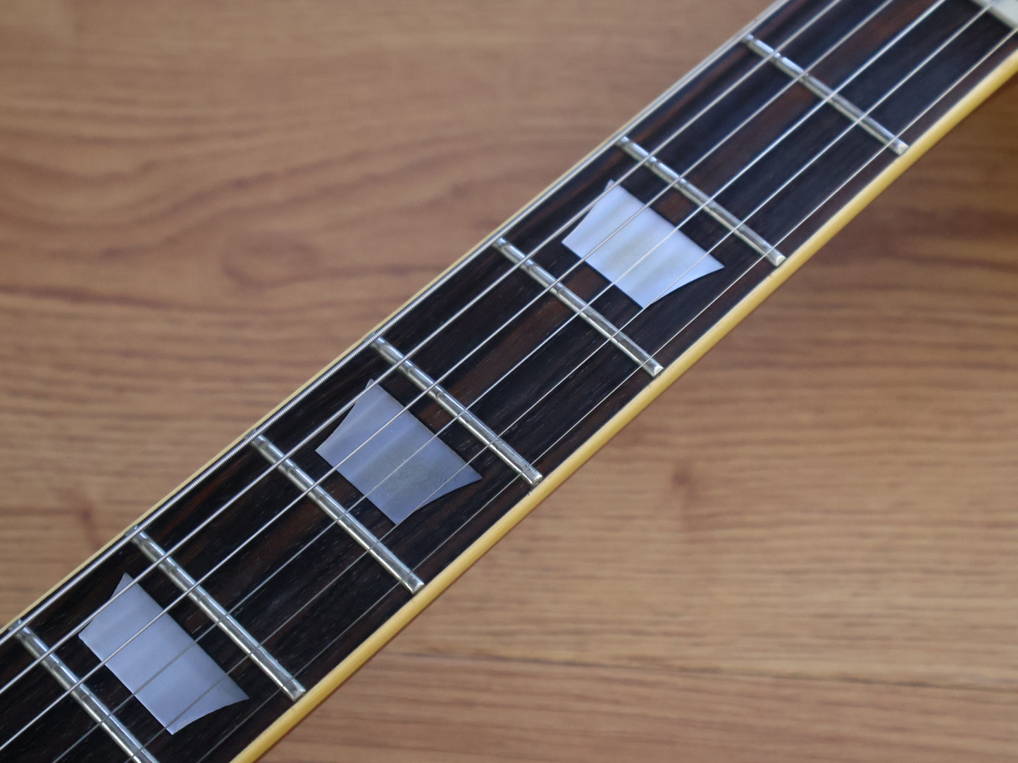 1975 Greco Japan EG-550GS Les Paul Deluxe (Goldtop)