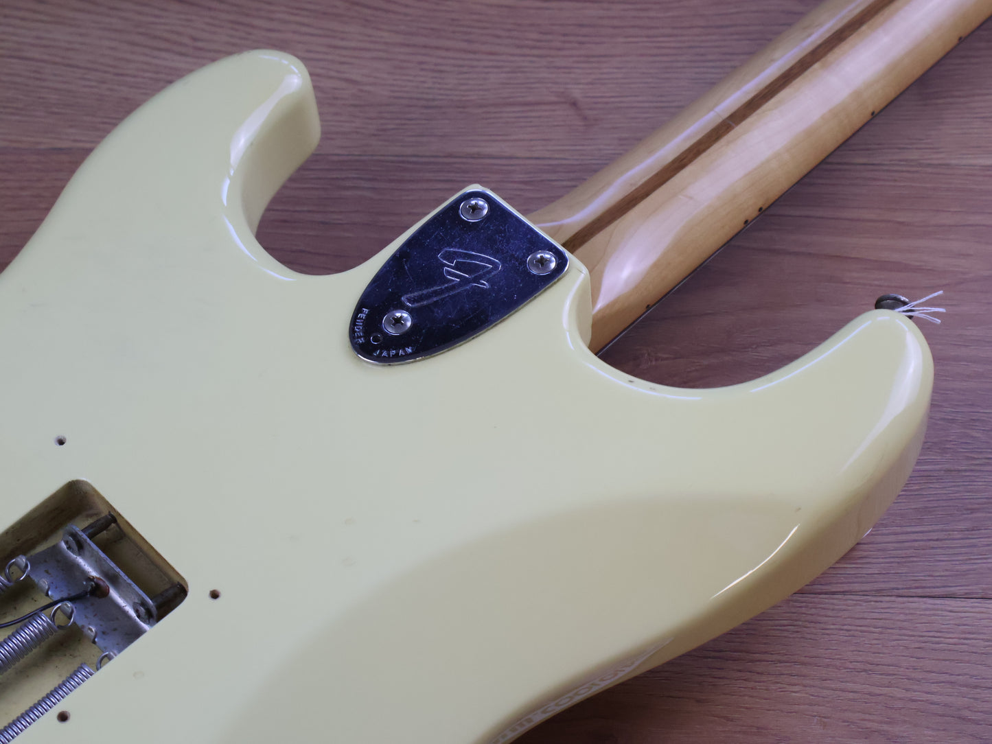 1989 Fender Japan ST72-65 '72 Reissue Scalloped Stratocaster w/Dimarzio's (White)