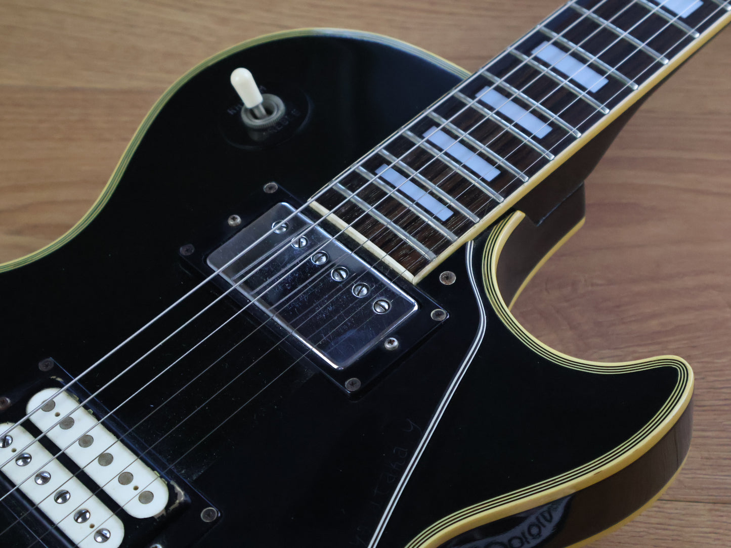 1975 Greco EG-480B Les Paul (Black)