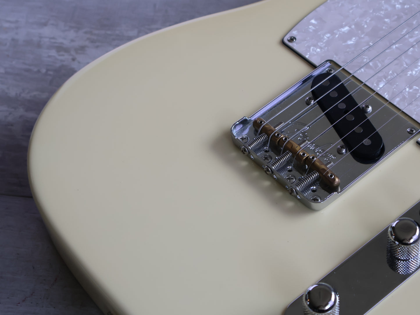 2021 Fender USA American Professional II Telecaster - Rosewood Fingerboard (Olympic White)