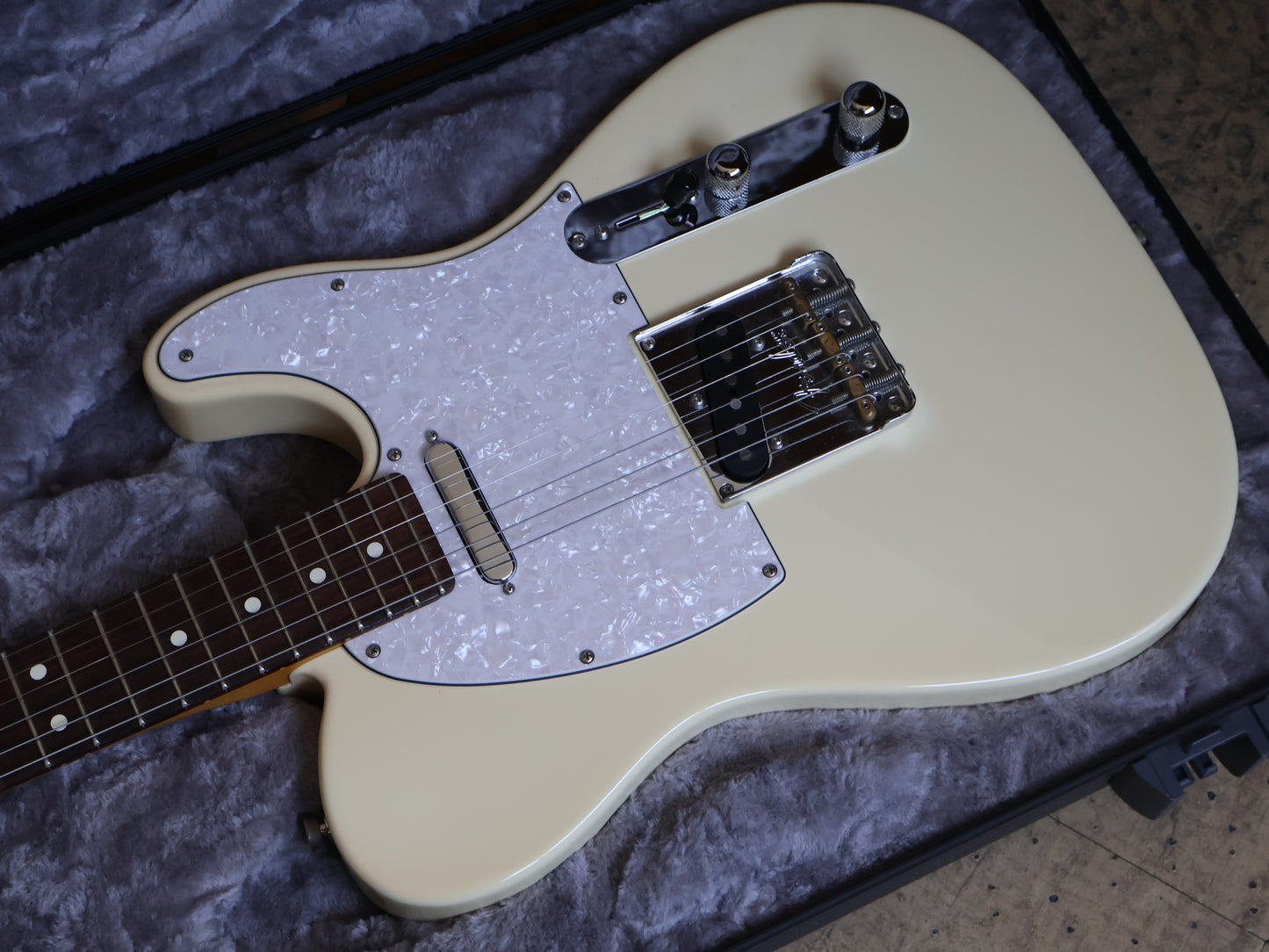 2021 Fender USA American Professional II Telecaster - Rosewood Fingerboard (Olympic White)