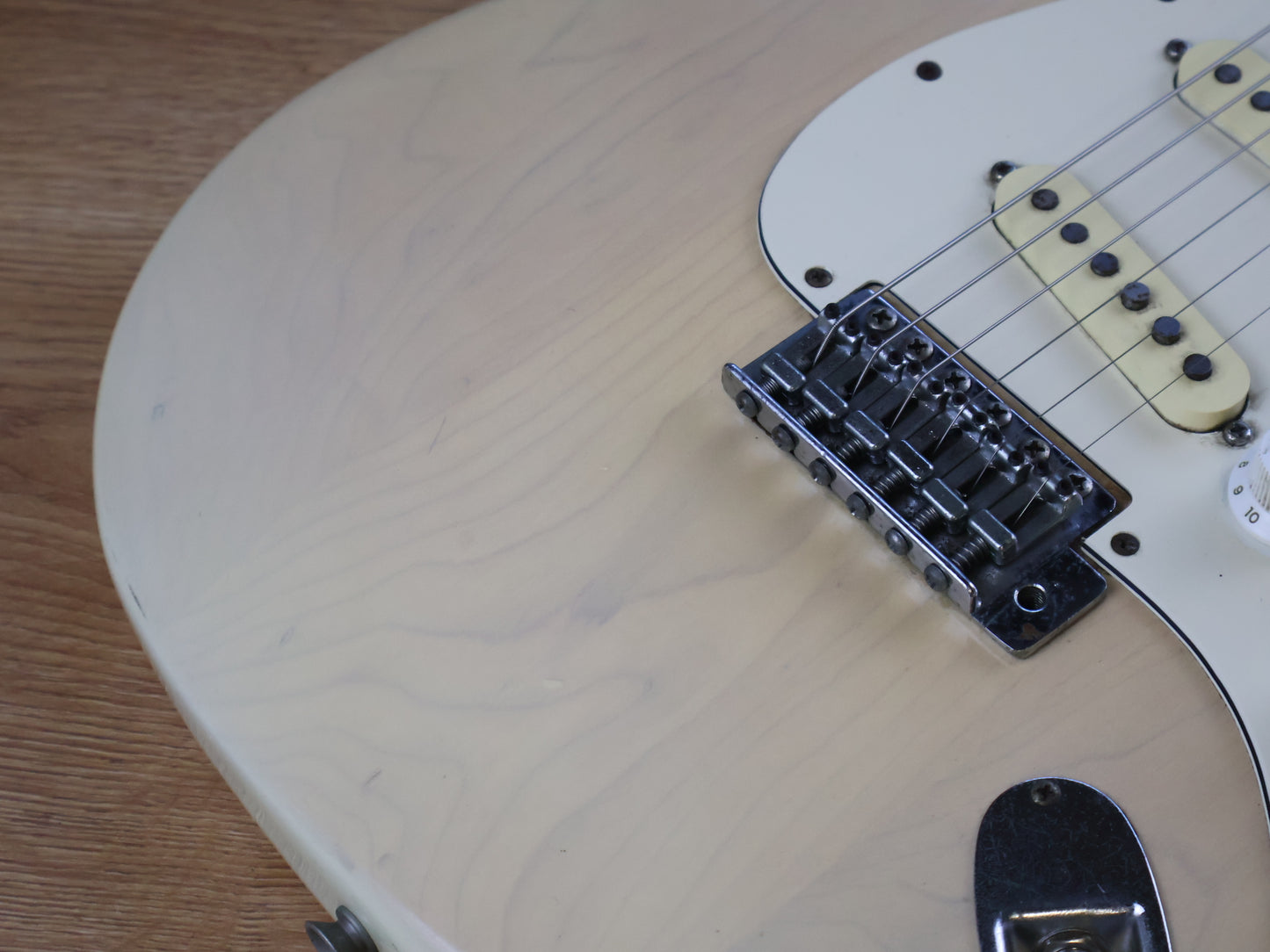 1975 Fernandes Burny FST-60 Stratocaster (Transparent Vintage White)