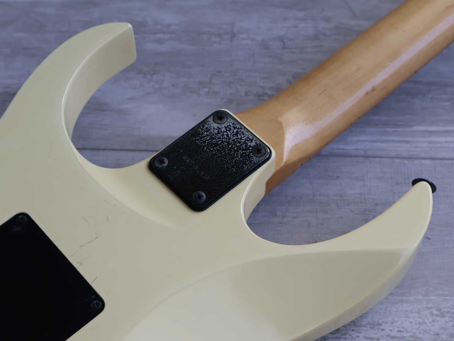 1993 Ibanez Japan RGR-550S HSH Superstrat w/Reverse Headstock (White)