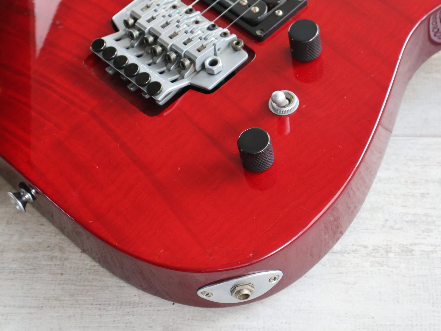 2001 Grover Jackson DK-c.u.60/HH Dinky (Transparent Red Flame)