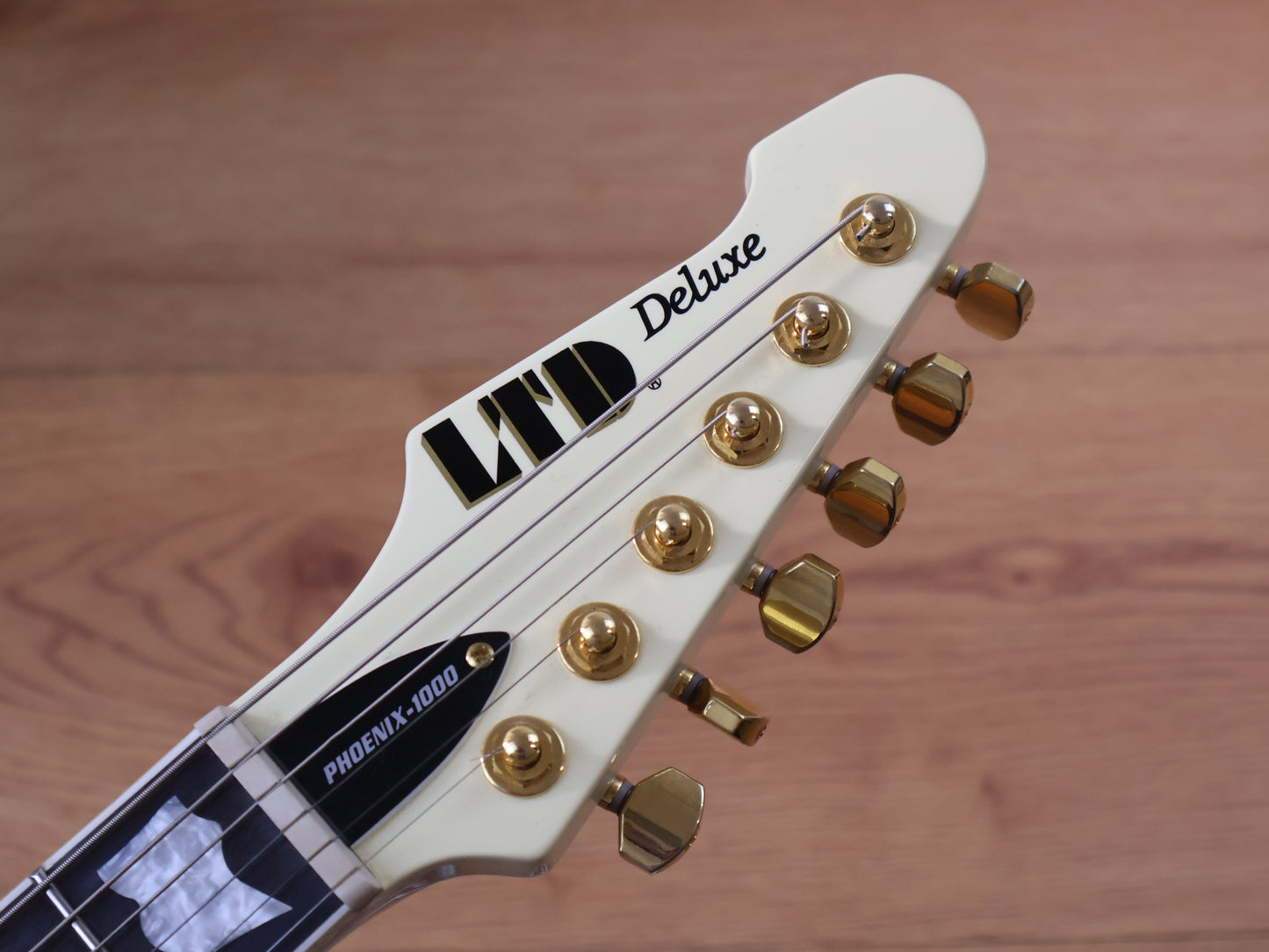 2020 LTD by ESP PHOENIX-1000 (Vintage White)