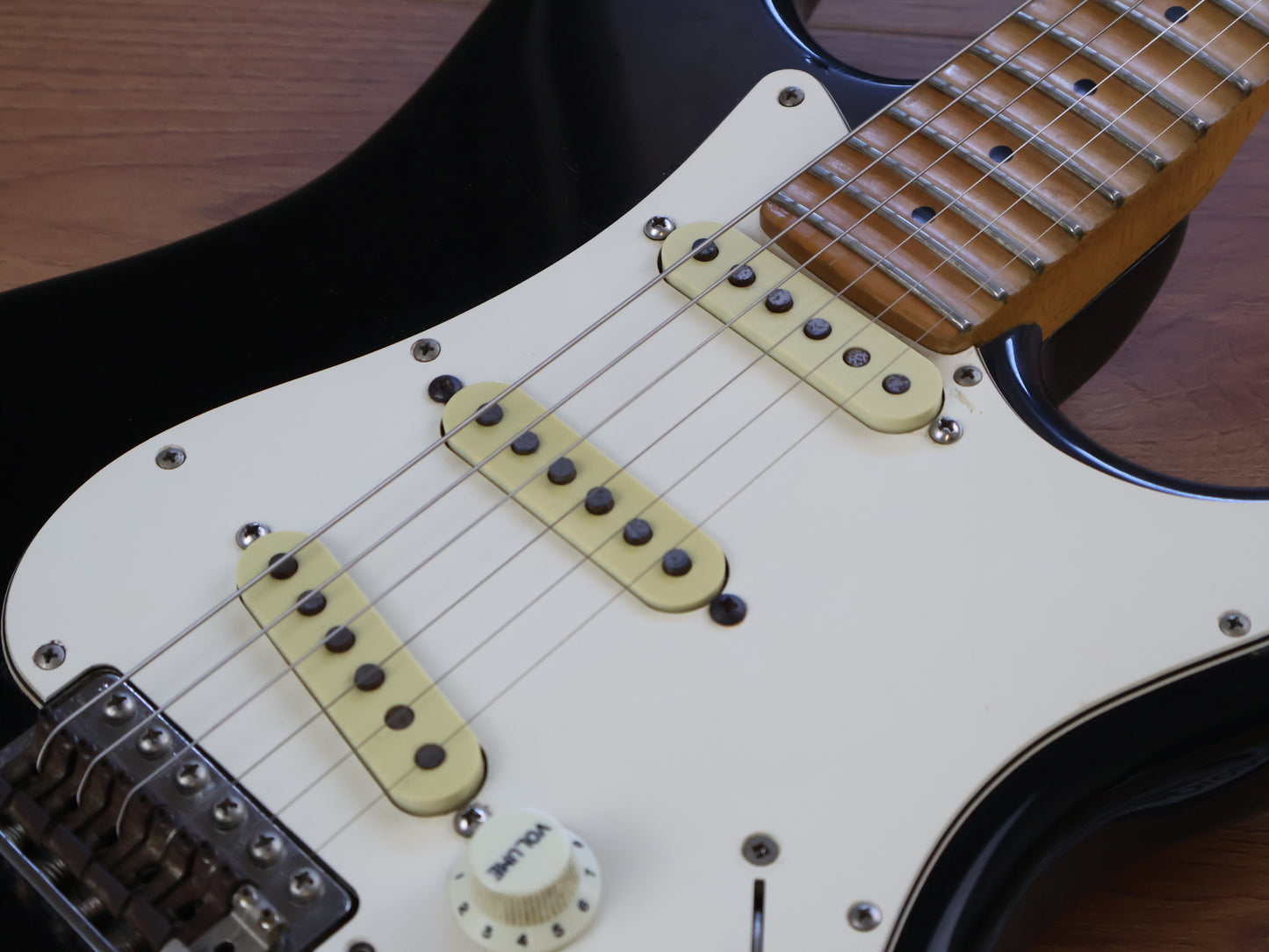 1988 Fender Japan STM-550 "Medium Scale" Scalloped Stratocaster (Black)