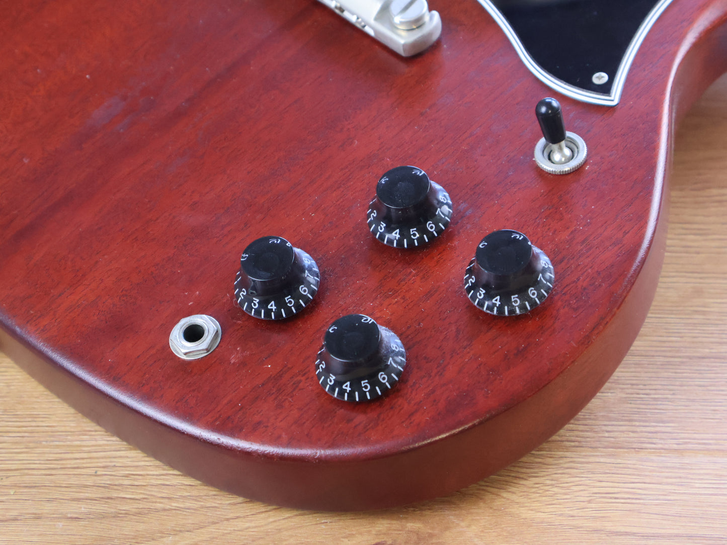 2022 Gibson USA SG Standard Tribute (Vintage Cherry Satin)