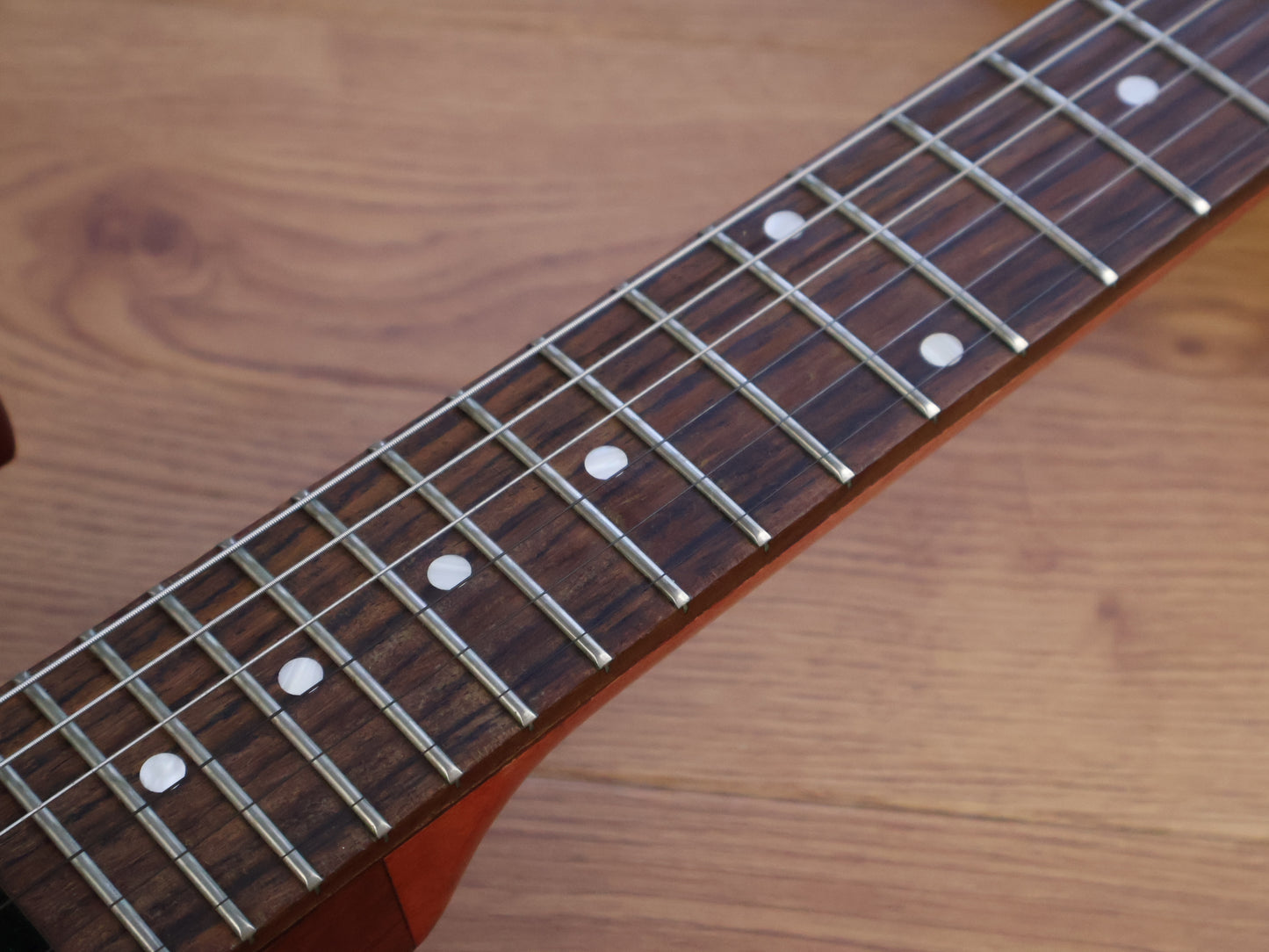 2022 Gibson USA SG Standard Tribute (Vintage Cherry Satin)