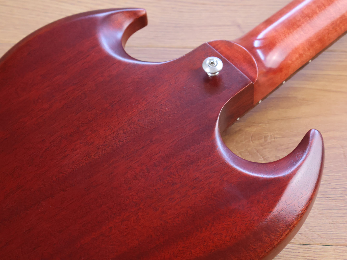 2022 Gibson USA SG Standard Tribute (Vintage Cherry Satin)