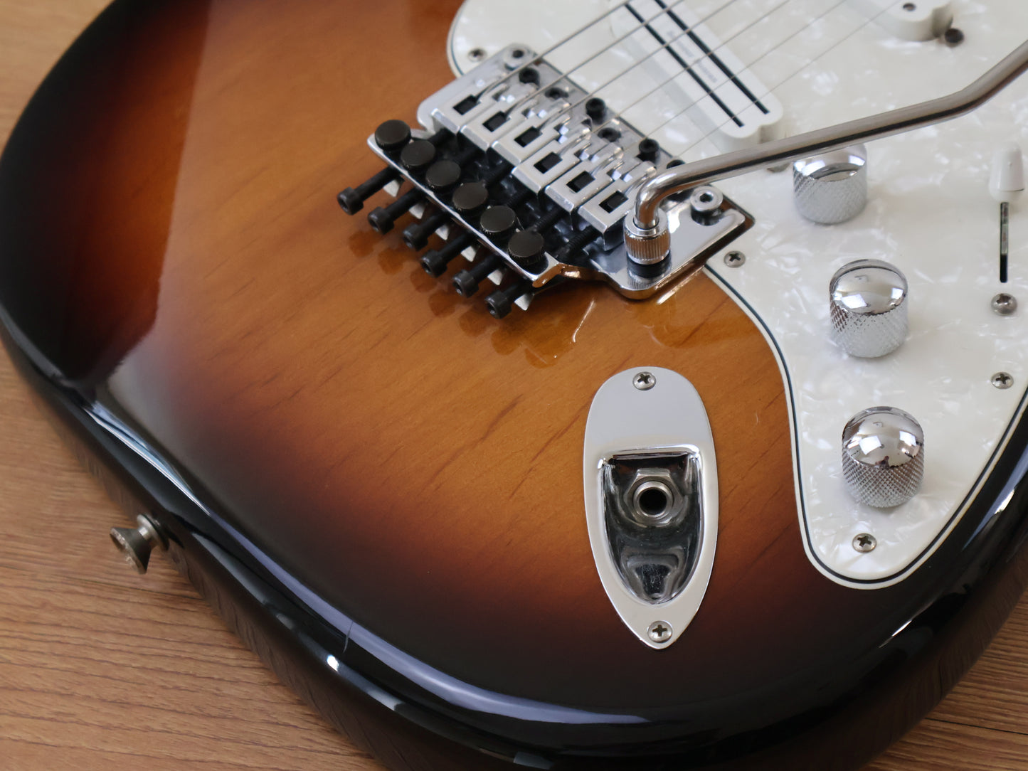 2017 Fender Dave Murray Signature Stratocaster (Sunburst)