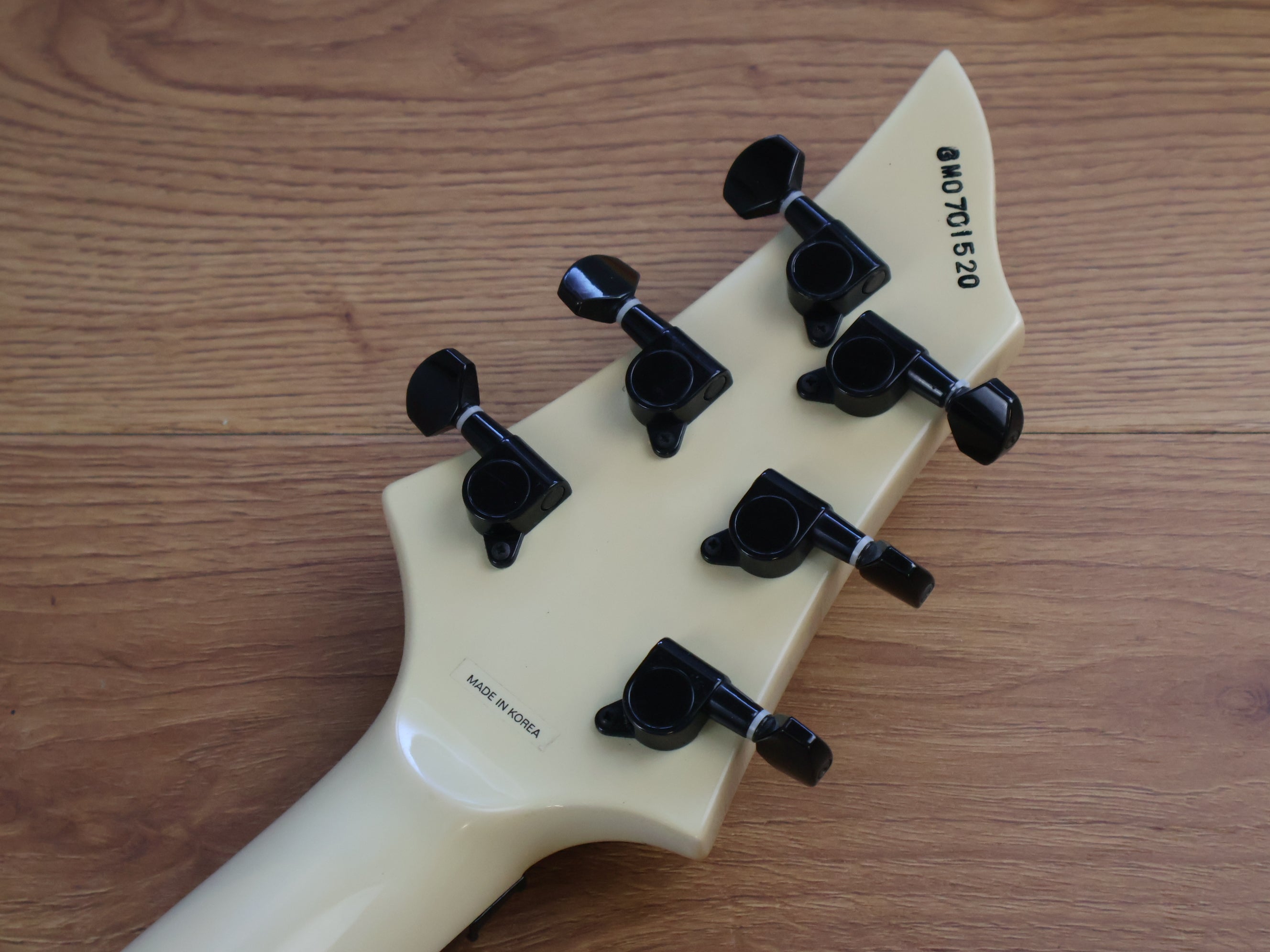 Grassroots (by ESP) G-FR-56 F-Series Forest (White) – Cool Old Guitars