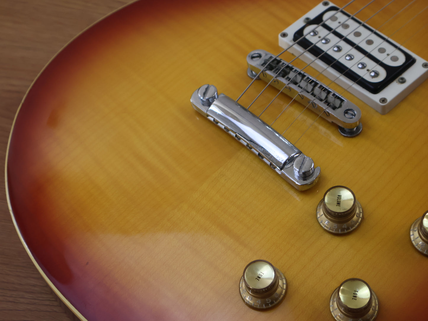 1976 Greco Japan EG-480 Les Paul (Sunburst)