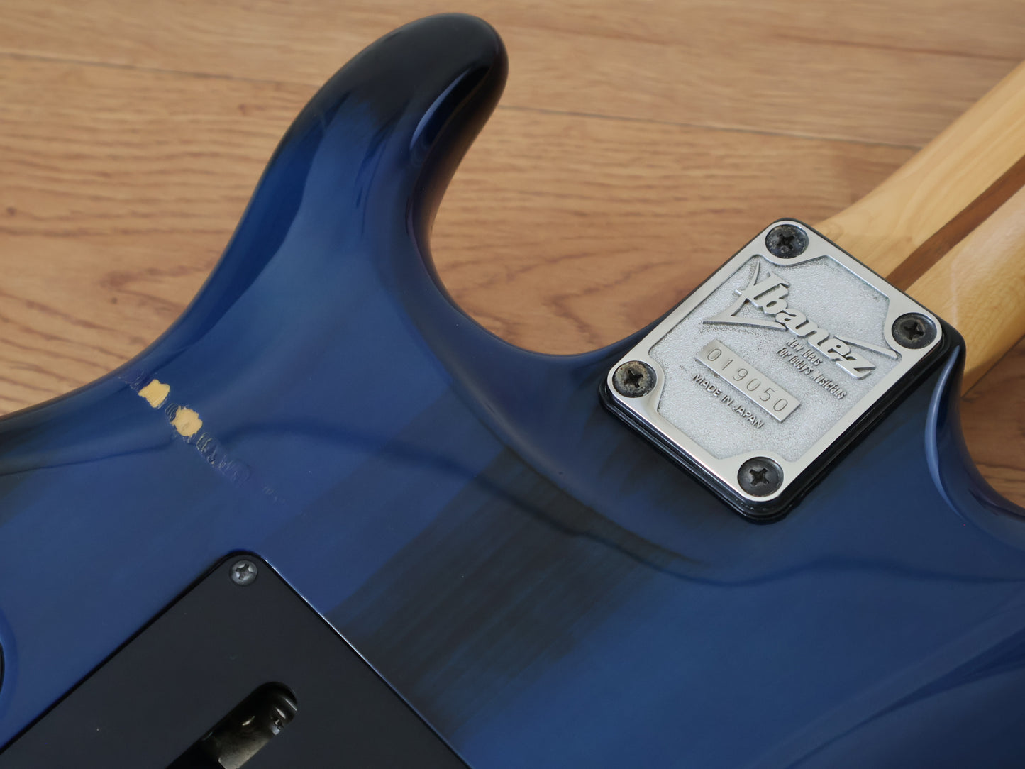 2008 Ibanez Japan JS1000 Satriani Signature (Burnt Blue)