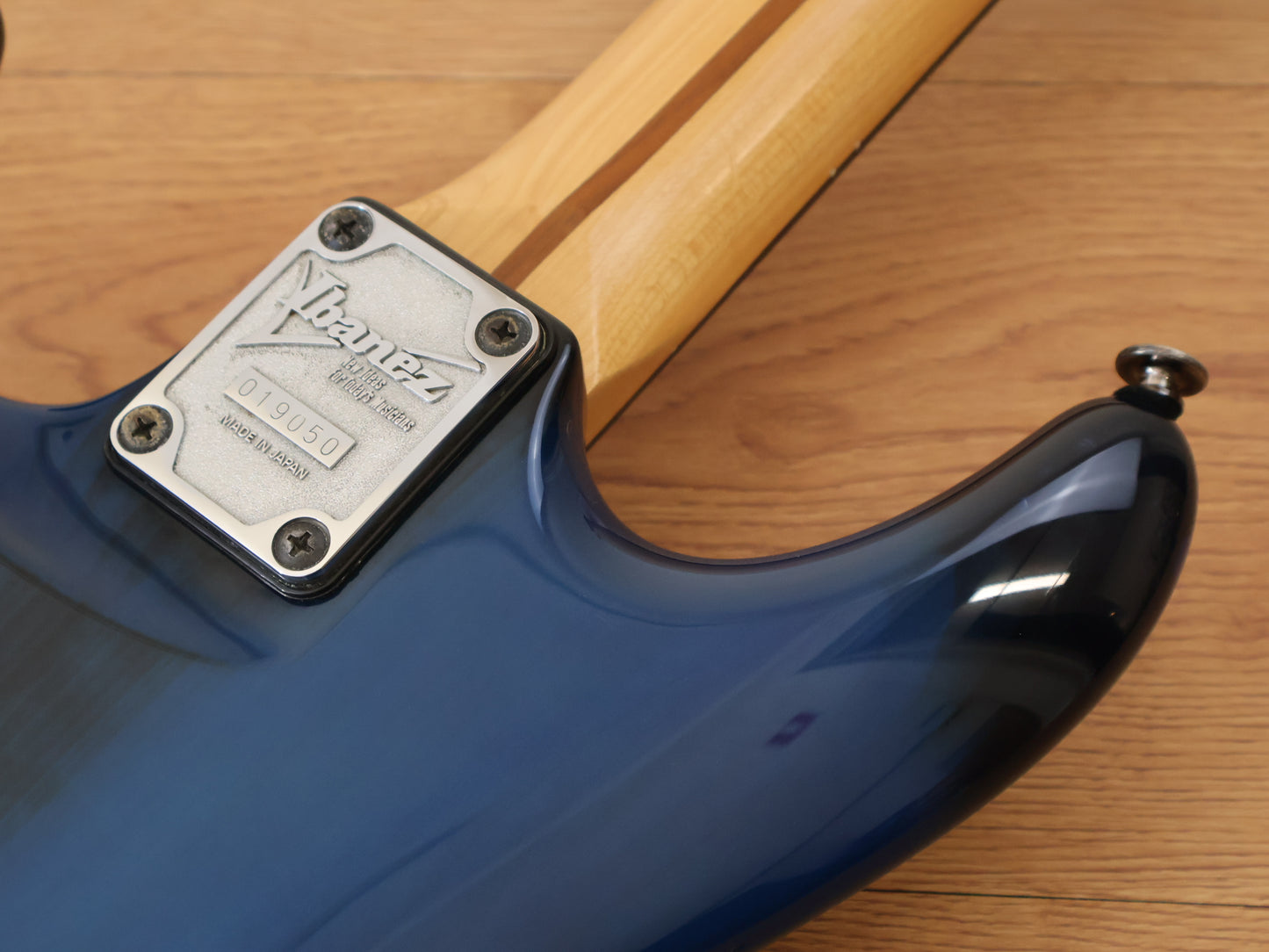 2008 Ibanez Japan JS1000 Satriani Signature (Burnt Blue)
