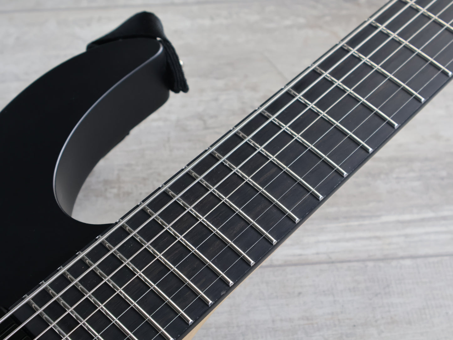 2021 Ibanez RGIXL7 7-String Electric Guitar w/Evertune + Fishman (Black)