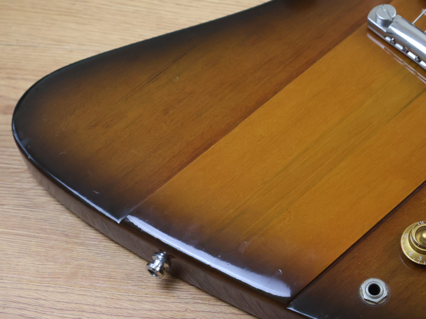1991 Gibson USA Firebird V (Sunburst)
