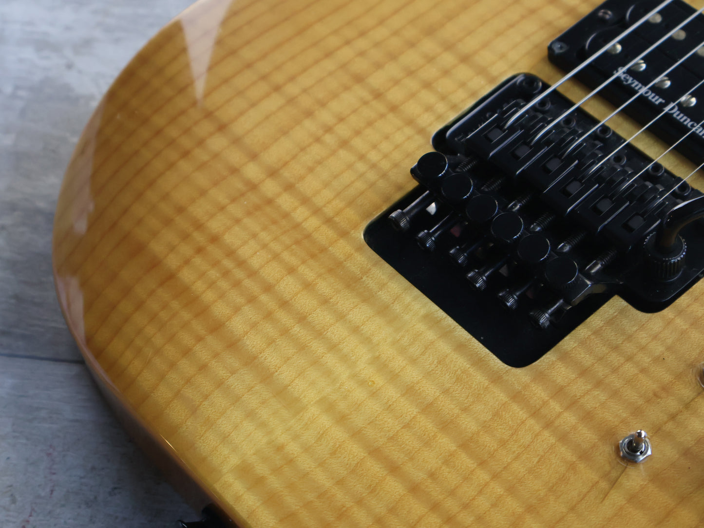 2007 Jackson Japan DK2S Pro Series Neckthrough Dinky w/Sustainiac (Natural Flame)